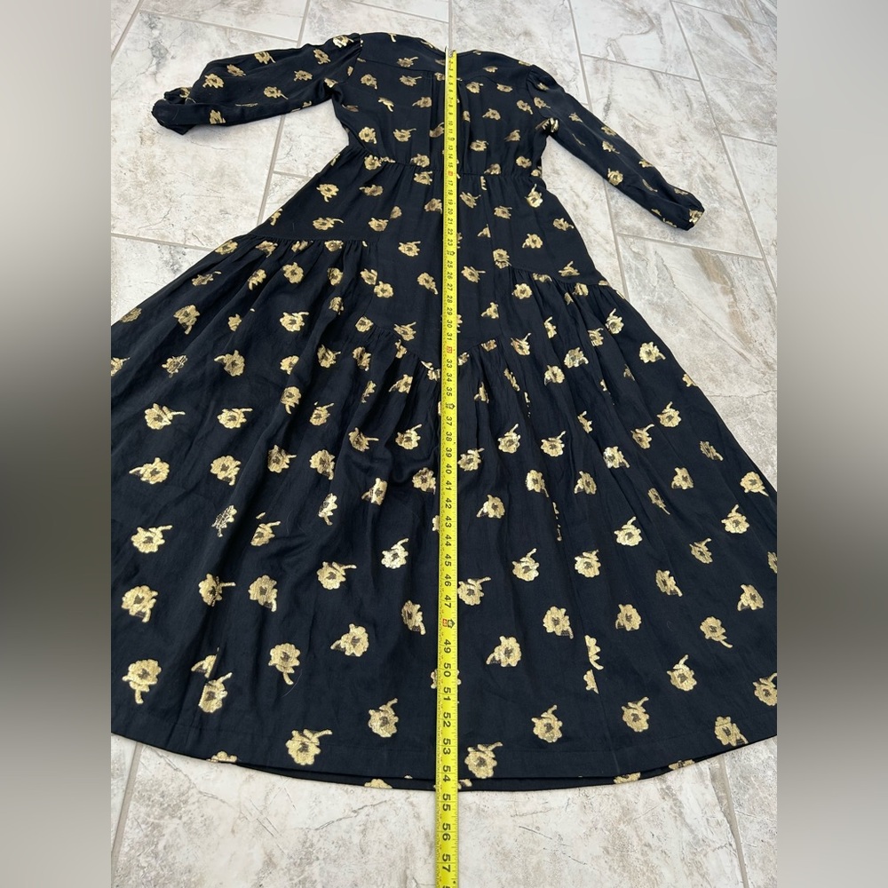 Warm NY Ladyland Maxi Dress
Black Metallic Gold
Long Sleeve
Size 1 Small
$575 - Picture 11 of 13